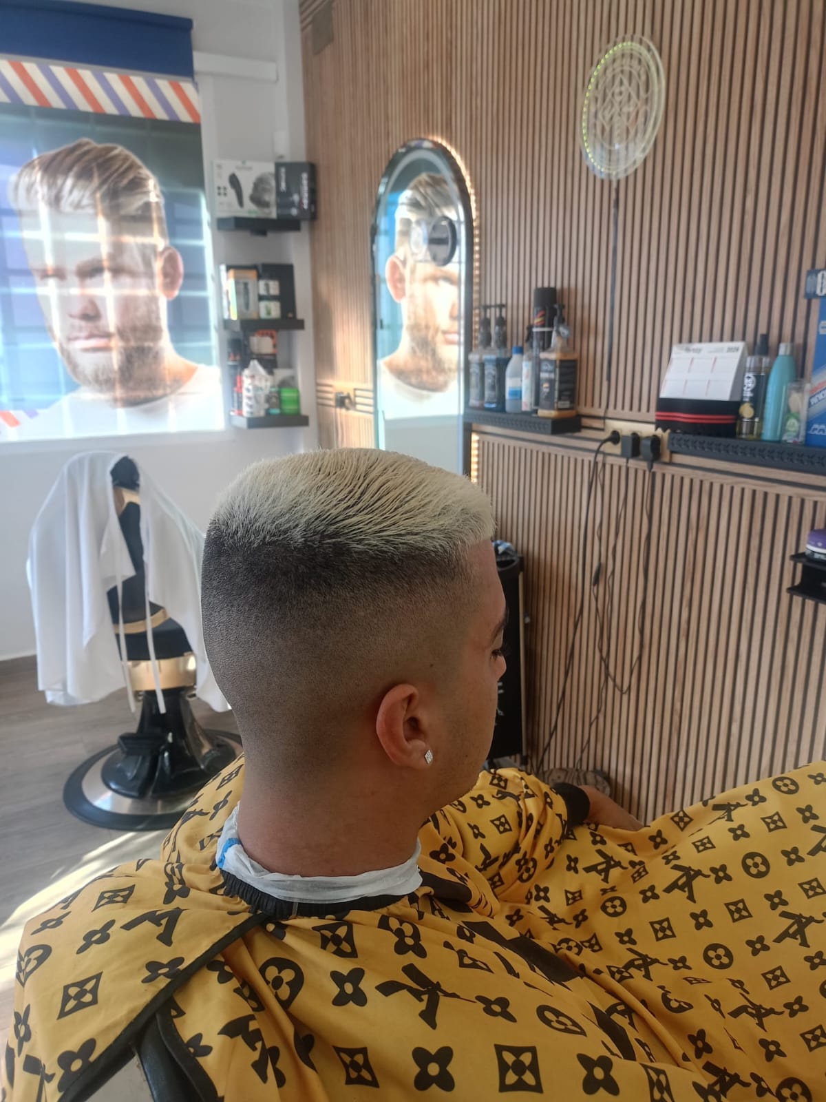 Servicio de barba en Peluquería Cobeña