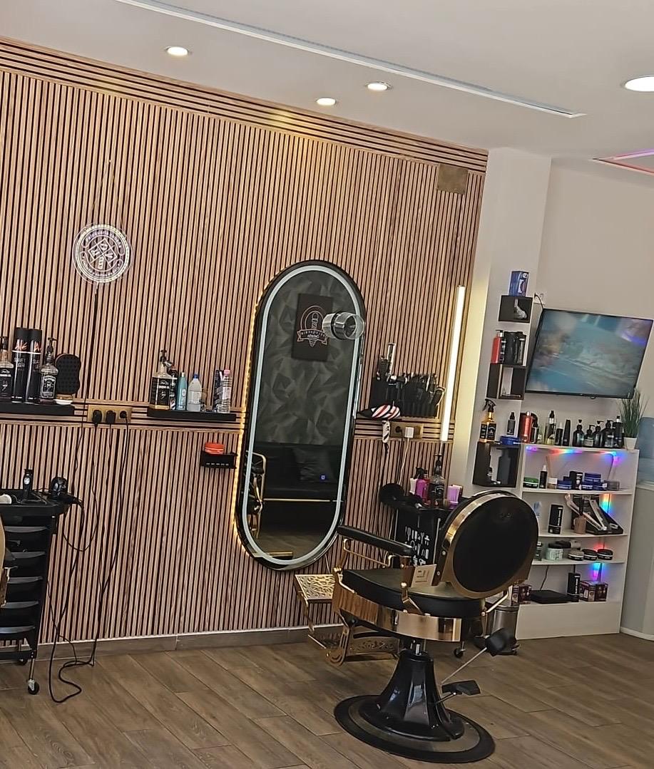 Header de Peluquería Cobeña
